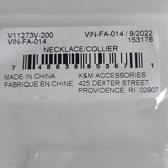 VINCE CAMUTO TRICOLOR STONE PENDANT NECKLACE Color Gold Metallic - Picture 4 of 6